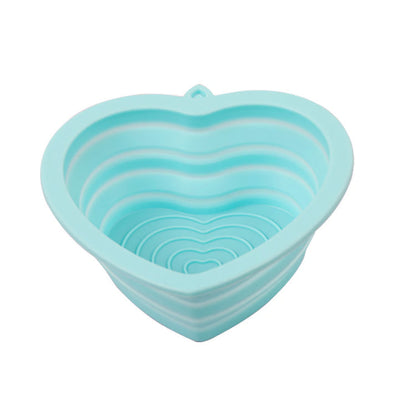 Heart-Shaped Foldable Silicone Pet Bowl with Lanyard